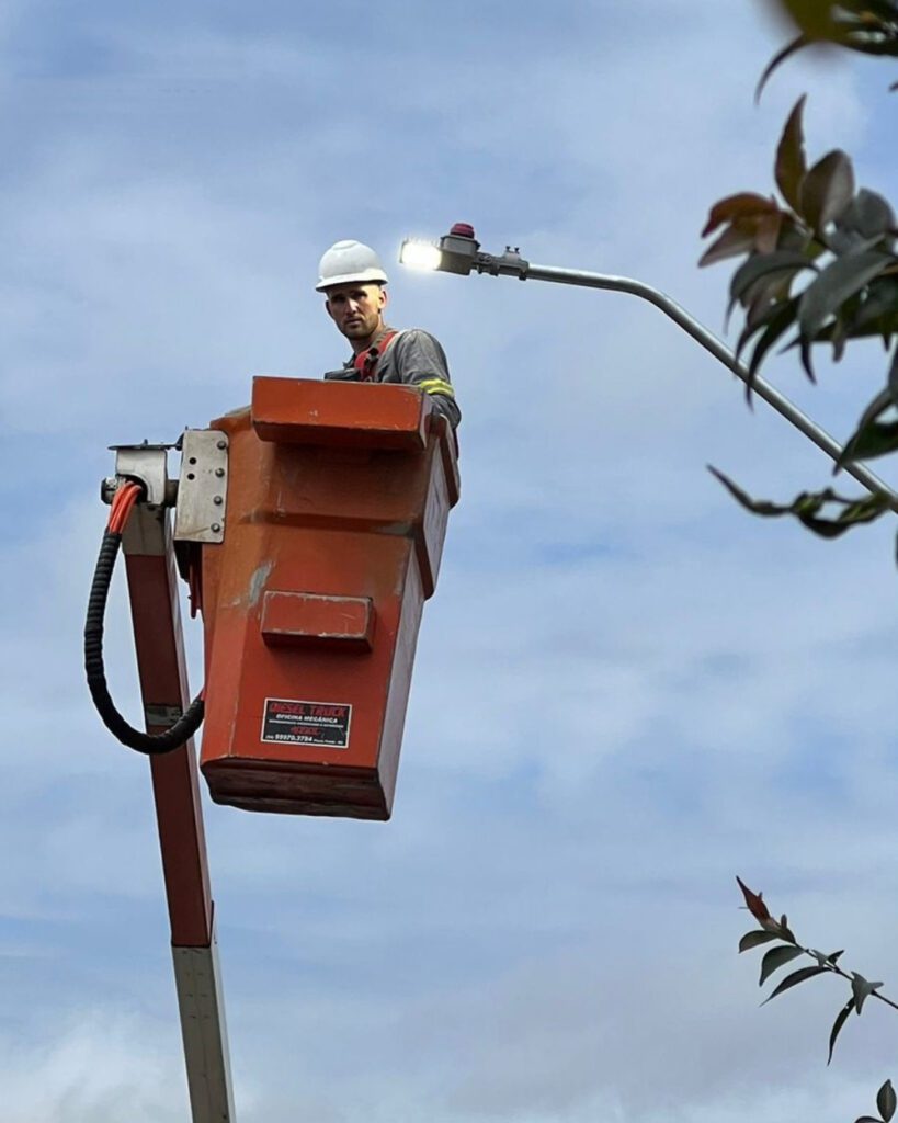 Começa a segunda etapa da instalação de LUZES DE LED nas ruas de Erechim 